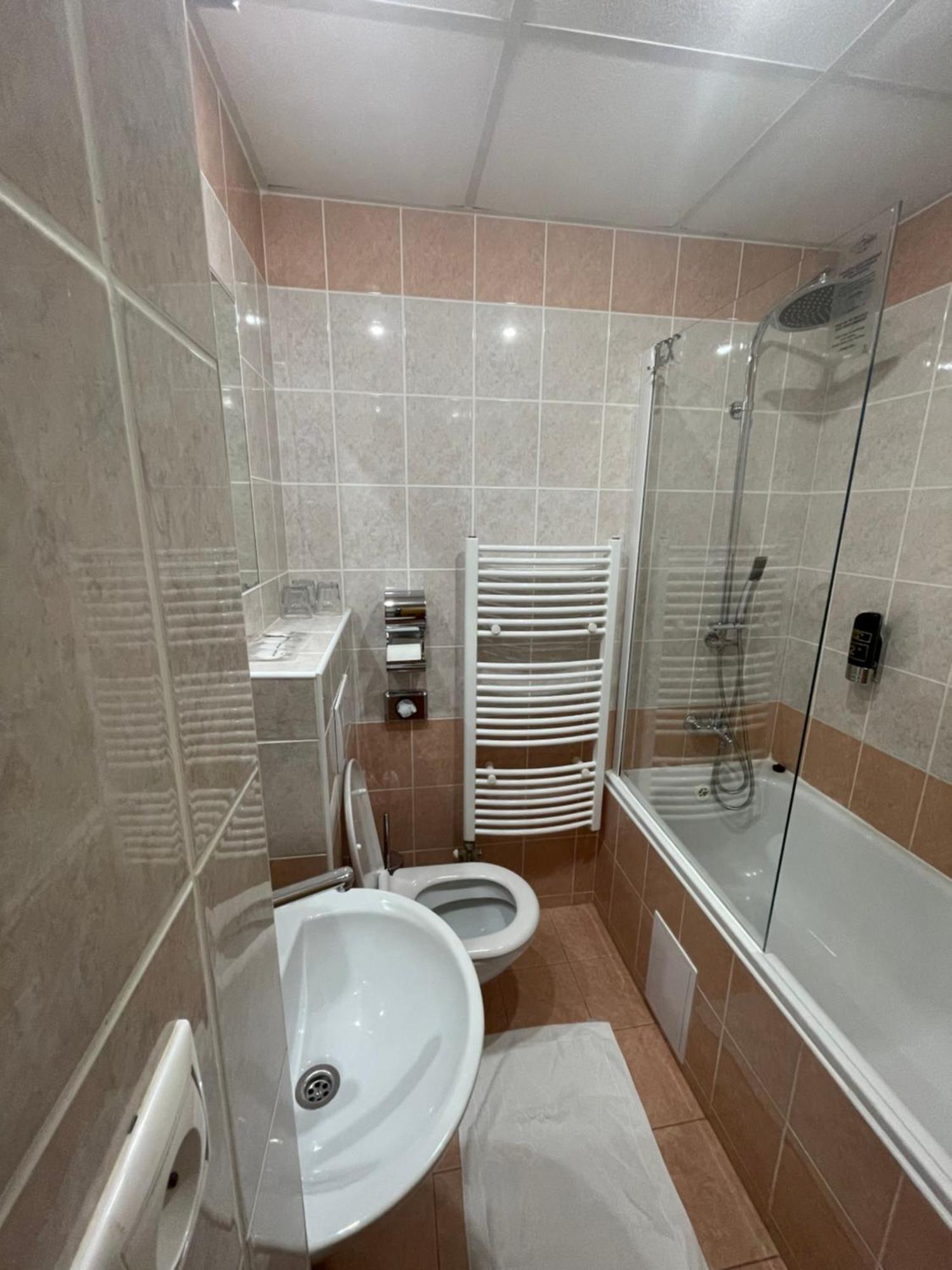 Diery Hotel 3*